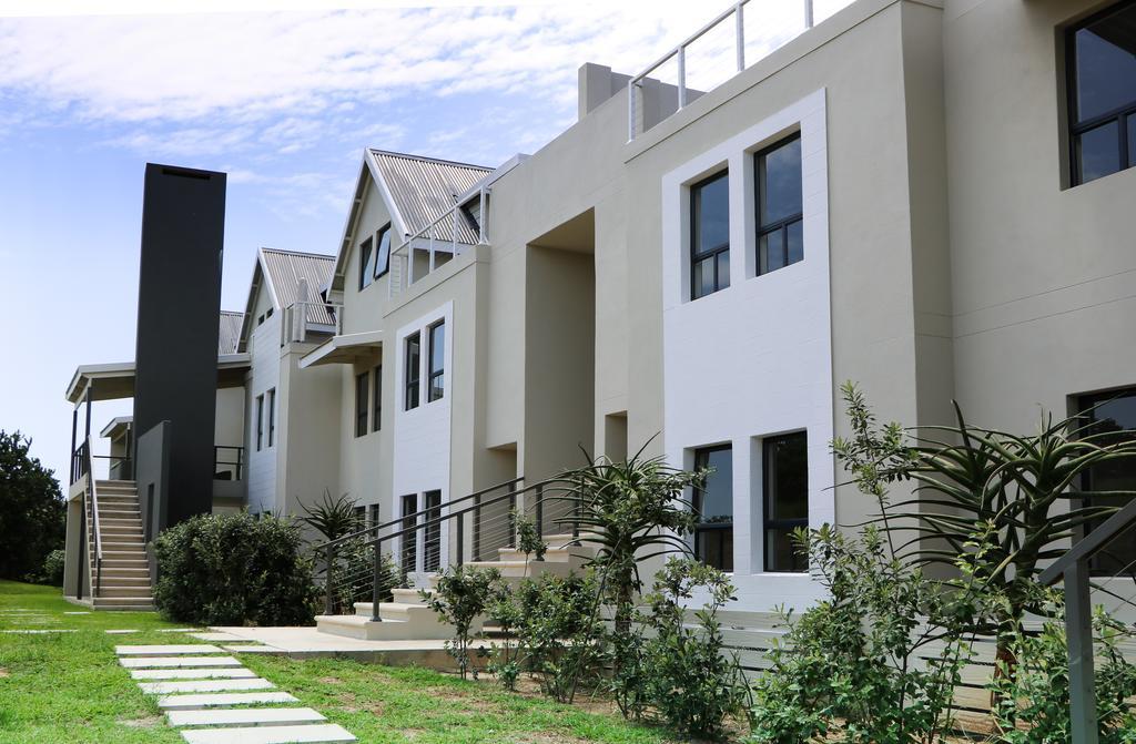 Apartments On The Eighteenth At Prince'S Grant Golf Estate Blythedale Beach Exterior photo