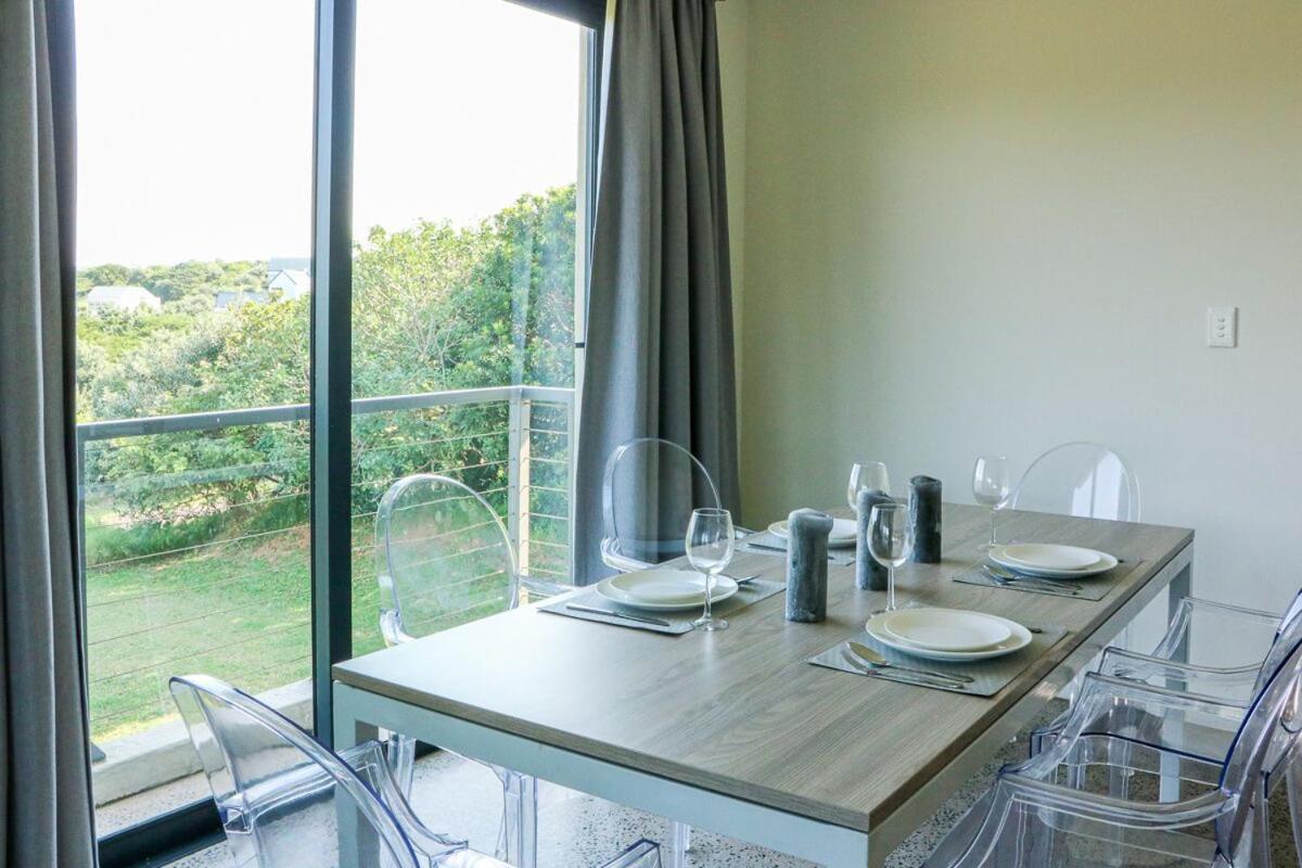 Apartments On The Eighteenth At Prince'S Grant Golf Estate Blythedale Beach Exterior photo